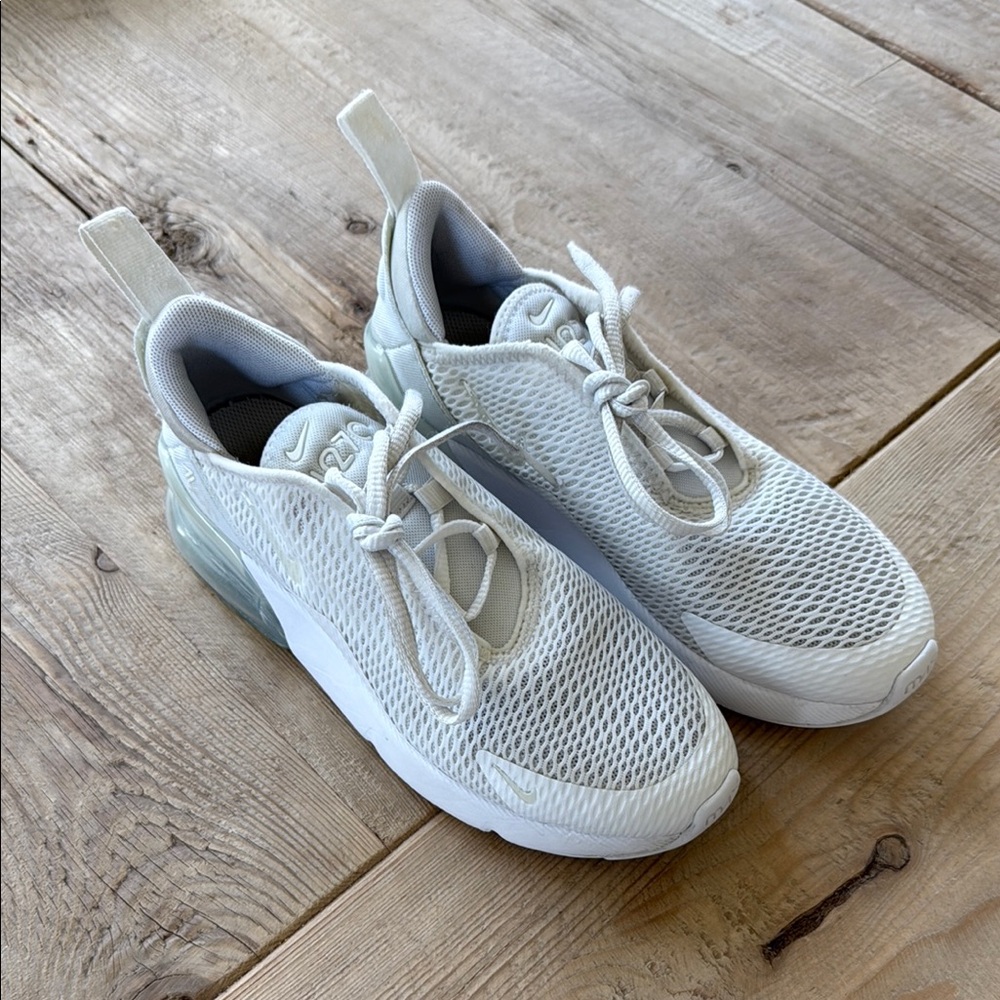 Nike Air Max 270